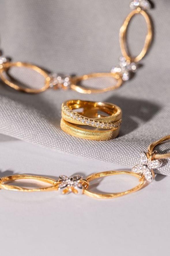 Joias em prata 925 para atacado e revenda – brincos, colares, pulseiras e anéis com banho de ouro 18k, banho de ródio e pedra zircônia.