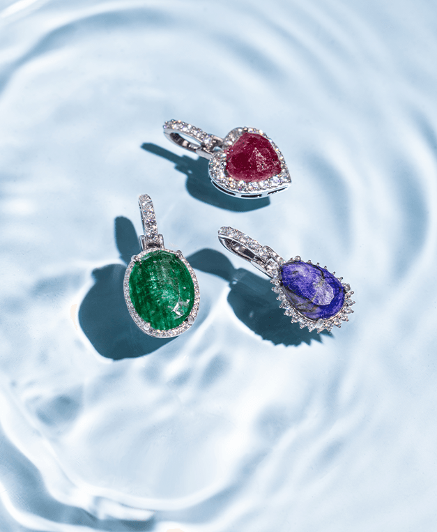 coleção tidal - pingentes de rubi, safira e esmeralda indiana com moissanite